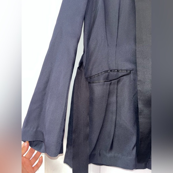 H&M Conscious Silk Blend Oversized tie Blazer (Size 6) - Picture 4 of 6